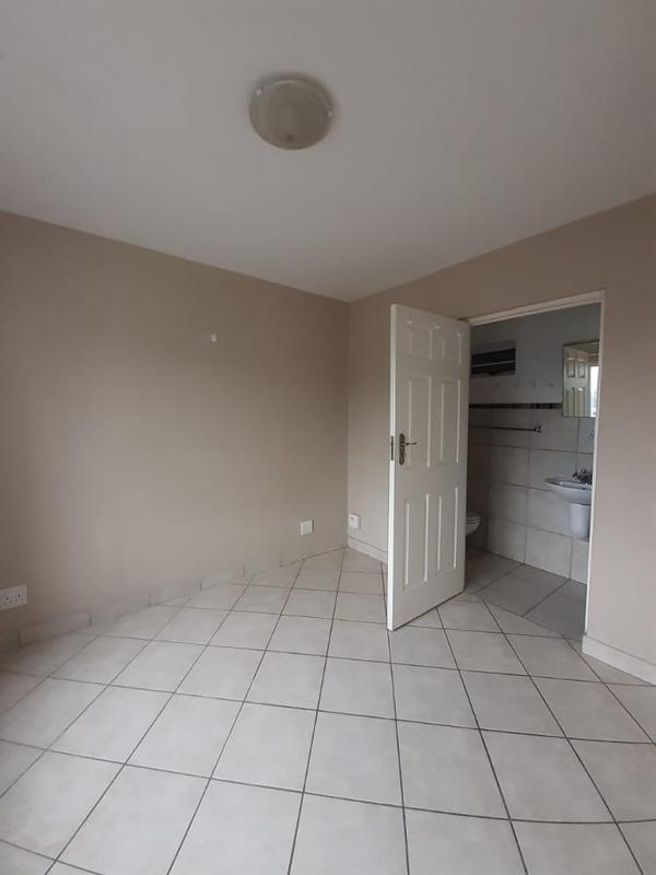 2 Bedroom Property for Sale in Grahamstown Central Eastern Cape